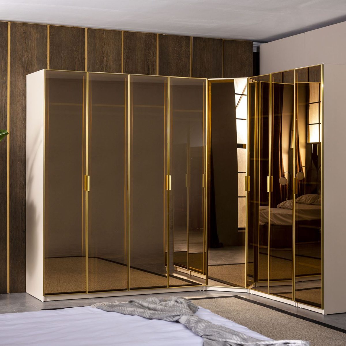 Dressings & Armoires